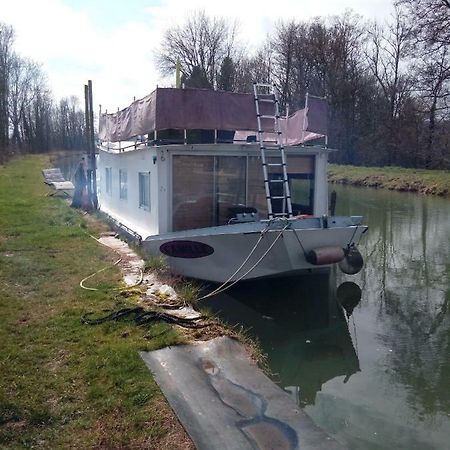 Bateau Houseboat Camille Hotell Donchery Exteriör bild