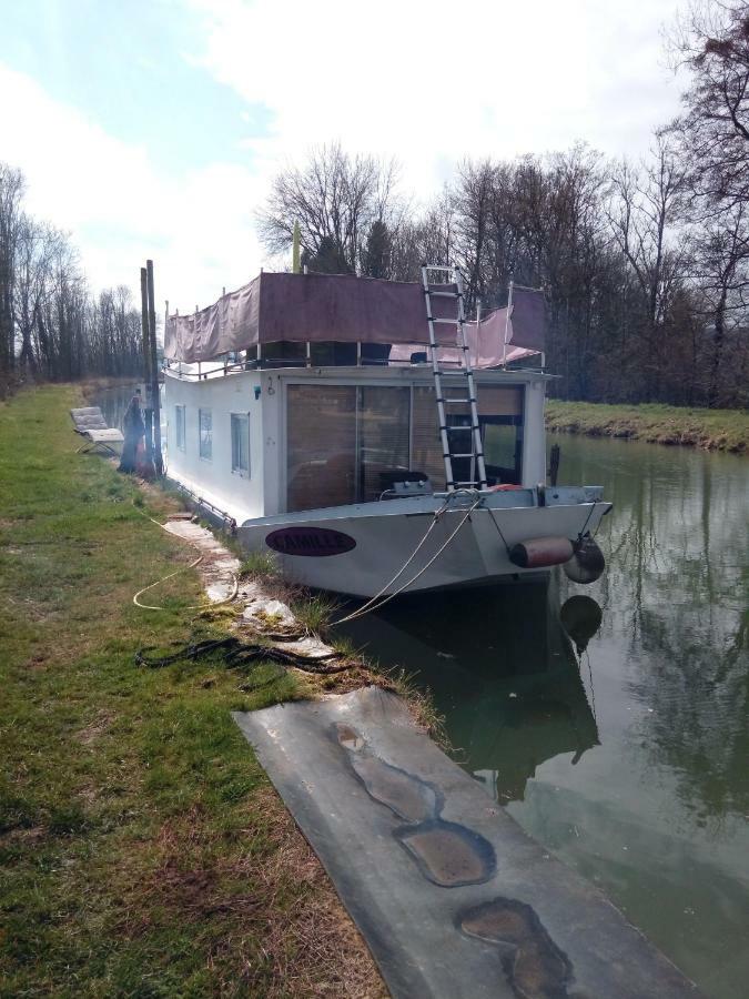 Bateau Houseboat Camille Hotell Donchery Exteriör bild